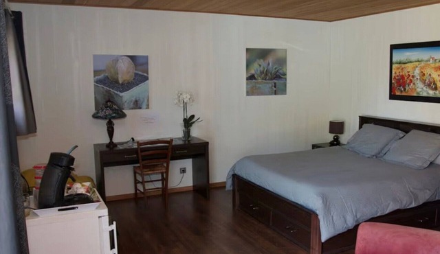 Natura Guest Room with Heated Pool – Vézère Valley