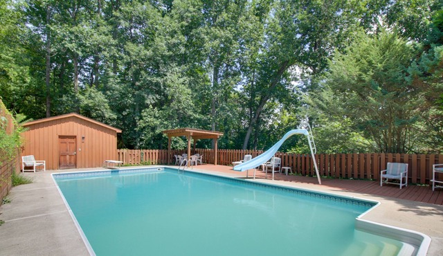 Natural Bridge Retreat w/ Private Outdoor Pool!