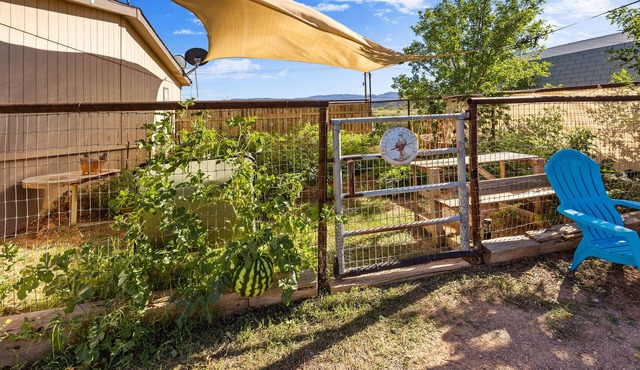 Natural, Spiritual, Horse Ranch, Organic Gardens w/ Energy Healer Nr Sedona!