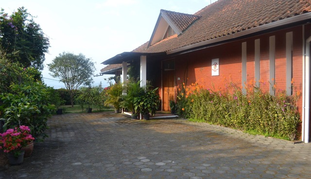 Nature 3 bedroom villa in Lembang