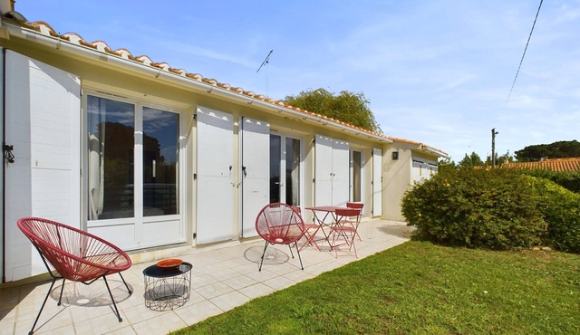 Nature and discovery for 8 people in Brem-sur-Mer