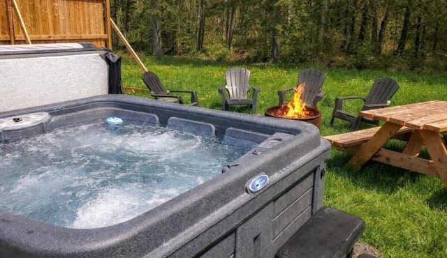 Nature Chalet with Private Spa & Firepit