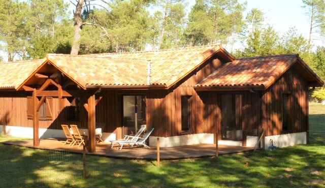 Nature chalet with private indoor Jacuzzi.