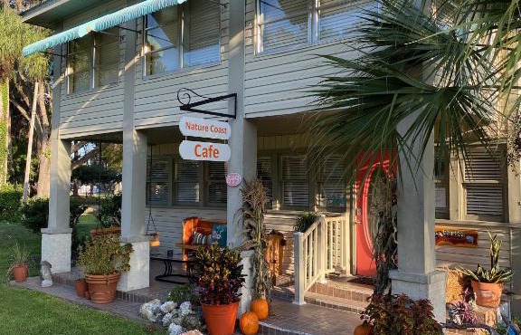 Nature Coast Inn & Cottages