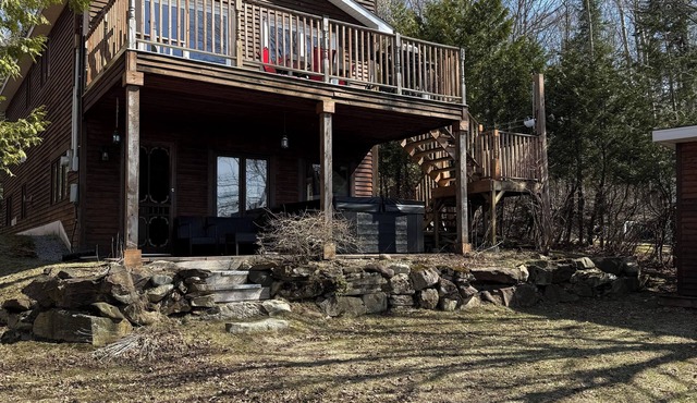Nature cottage on Lake Lyster - Kayak & Spa