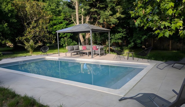 Nature Escape Near Toulouse – Charming Farm Cottage by the Canal du Midi