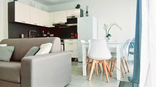 Nature et ville -Duplex avec Jardin privé - 6 Pers- Entrée Autonome - Wifi & Parking Gratuite
