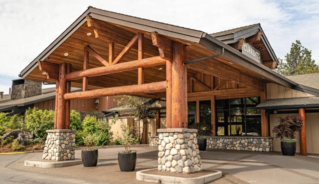 Nature Experience | 1King w/Riverview + ADA rated