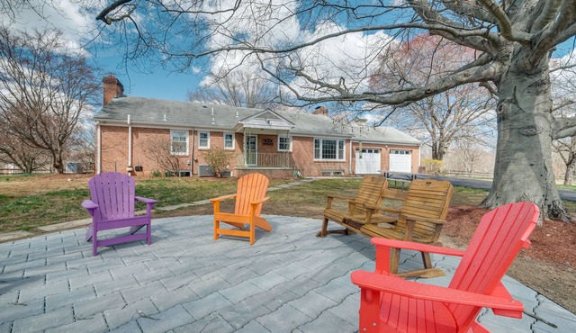 Nature Getaway w/On-Site Trails, 17 Mi to DC!