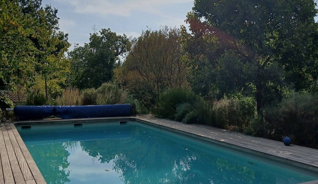 Nature gîte with view, swimming pool & ceramic workshop