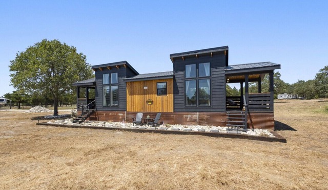 Nature Lover Retreat! Cozy Tiny House!