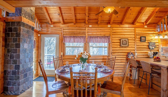 Nature Lover's Paradise In The Driftless Area Of Southern Wisconsin, USA.