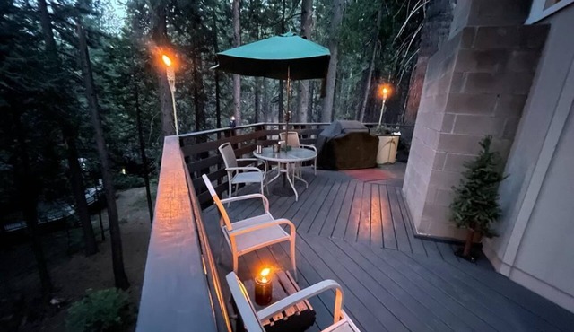 Nature Lover's Paradise: Luxurious The Shire - Cubs Crossing Chalet in Sierras