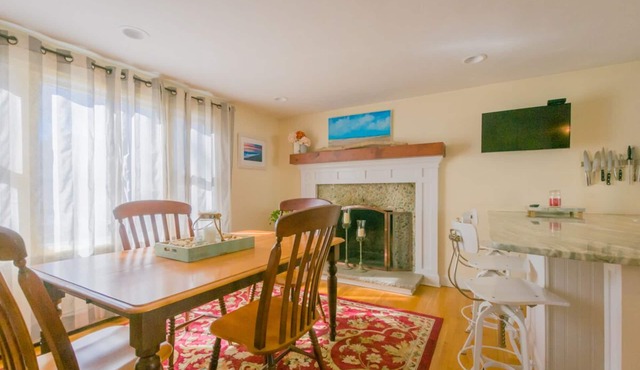 Nature Lover's Pondside Getaway