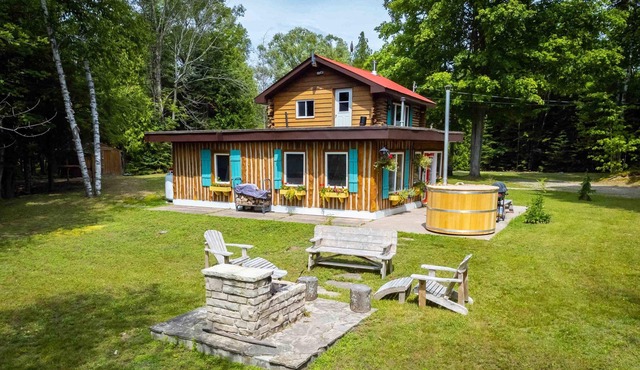 Nature Lovers Retreat log home - L'il Ranch