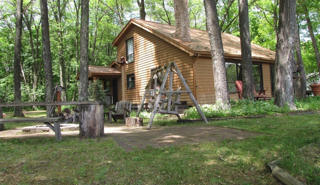 Nature lovers retreat right on the edge of the river