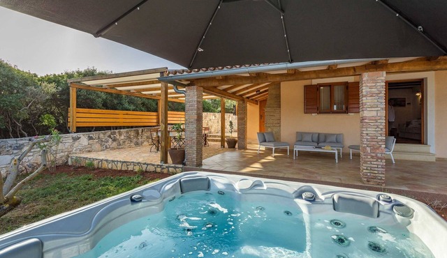 Nature Oasis, Jacuzzi, Bikes - Casa Vala Romana