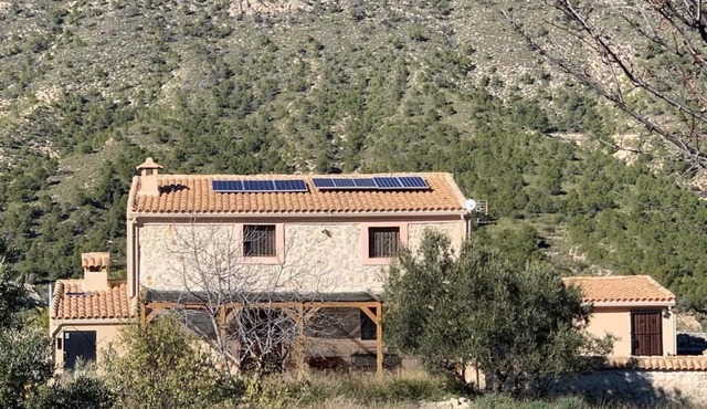 Nature, peace and quiet! Free WiFi, luxury and comfort in beautiful house