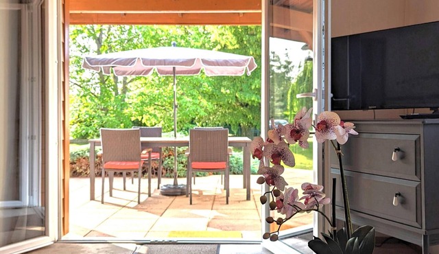 Nature retreat chalet with terrace, air conditioning, private parking