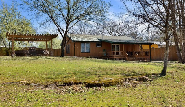 Nature Retreat Near White River