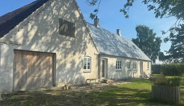 Nature retreat with sea view near Ballen on Samsø