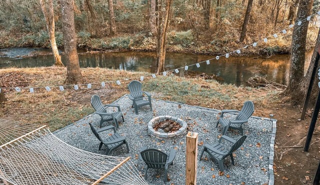 Nature's Cedar Creek Getaway-Kn