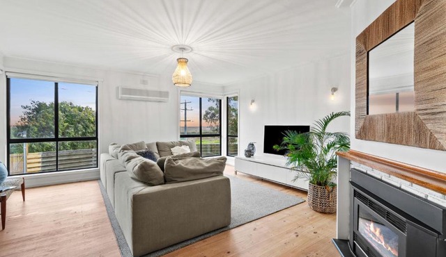 Nature's Edge Hideaway