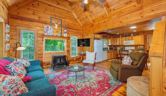 Nature's Nook Cabin | Fire Pit, Pet Friendly & Community Waterfall!