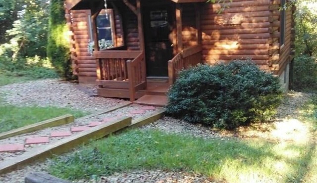 Nature's Nook Cabin