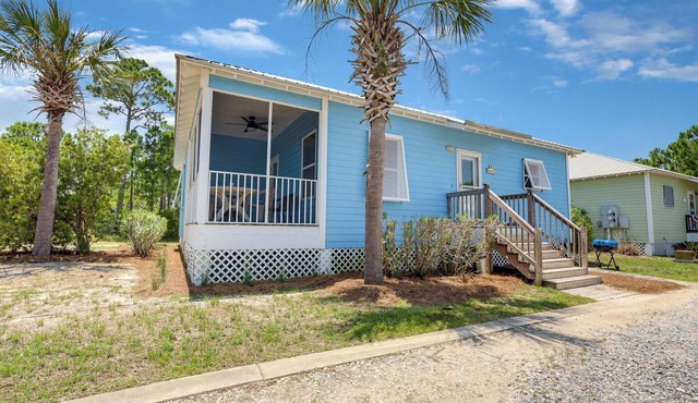 Nature's Paradise~Pets Welcome~2 Pools~Beach Nearby~Book Your GetAway Today!