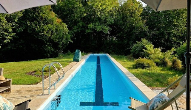 Nature villa with 25m swimming pool between forests and the Pyrenees