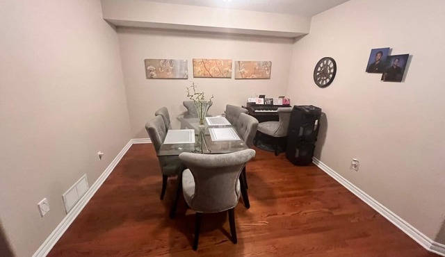 Natures finest home environment.10 minutes walk to all stores.