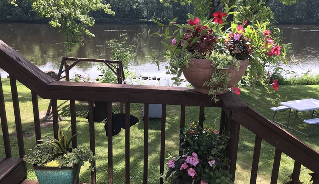 Natures Paradise on the Flambeau River, Beautiful Home on a beautiful setting.
