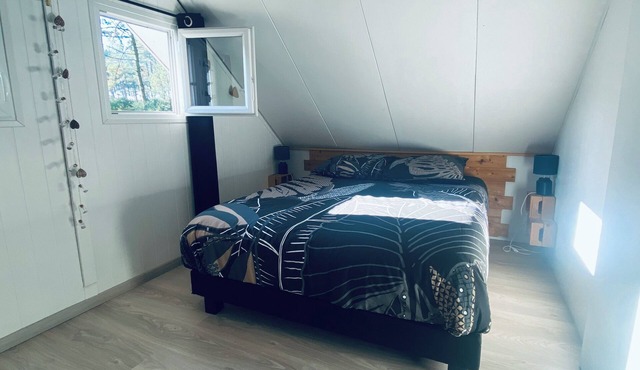 Naturist chalet at La Jenny, at the foot of the ocean