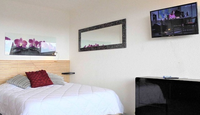 Naturiste Cap d'Agde Héliopolis O 33