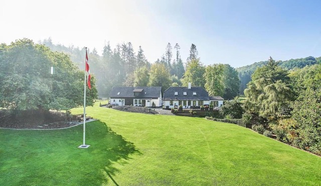 Naturskøn landidyl på Ibækgaarden - I egen bolig