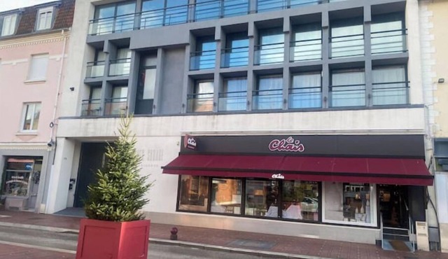 Nausicaa in the city center with parking