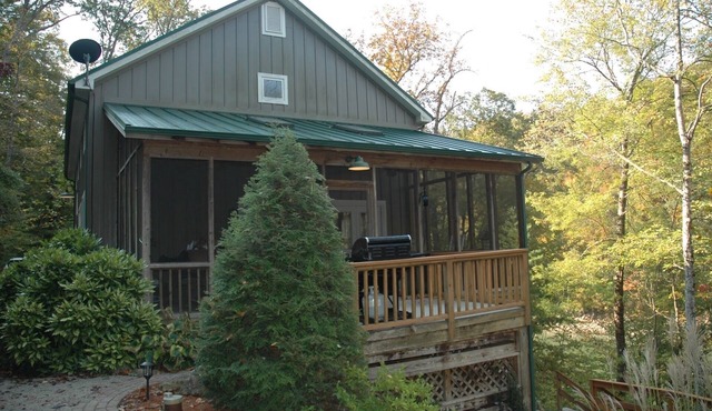 Nauti & Nice @ Norris - a copious cozy cabin on the cove