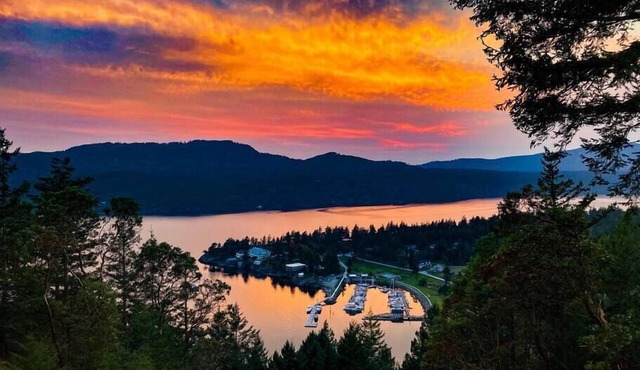 Nautical Cabin with Best view on Orcas Island