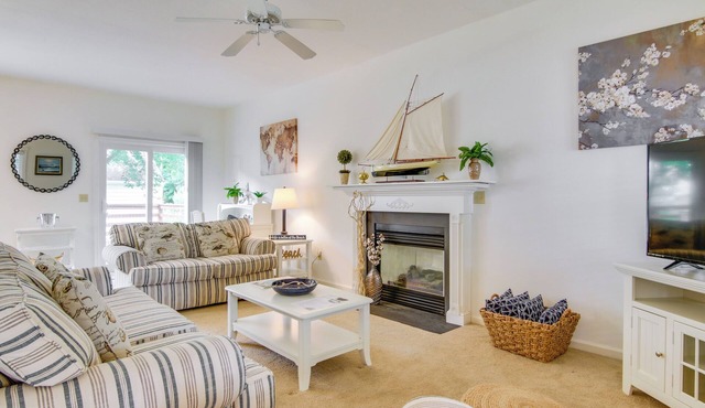 Nautical Family Home w/Deck, Near Bethany Beach!