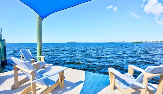 Nautical Landings West close to Honeymoon Island and dock access!