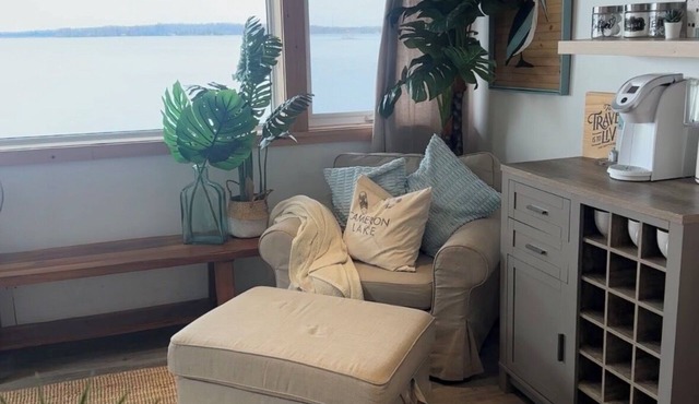Nautical Oasis Boathouse Cottage
