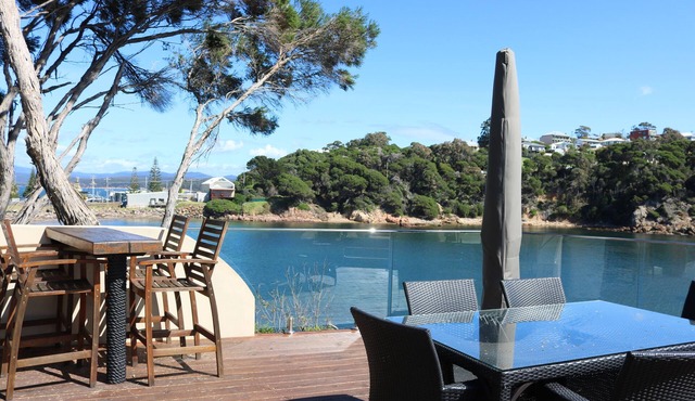 Nautical Retreat - A Couples hideaway - 5+ nights