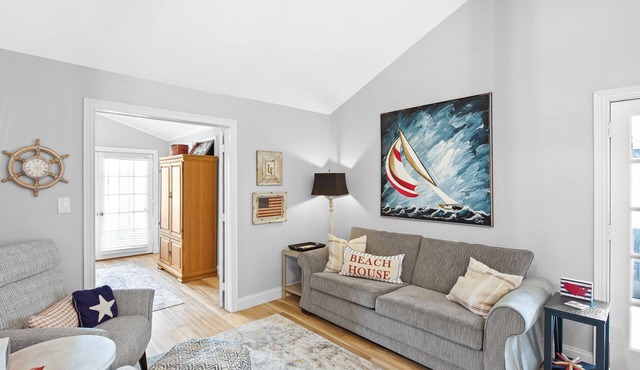 Nautical Updated Cottage Sleeps 4, Steps away from the Beach!