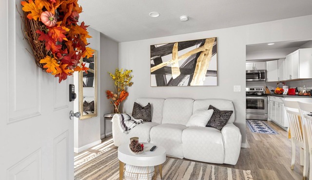 Naval and National Airport, WiFi, Free parking,