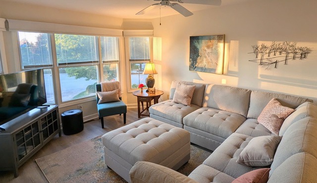 Navigate Manistee for beaches, pools, & outdoor adventure!
