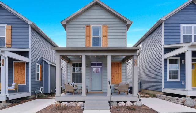 Navvy Town Neighborhood at Heritage Harbor