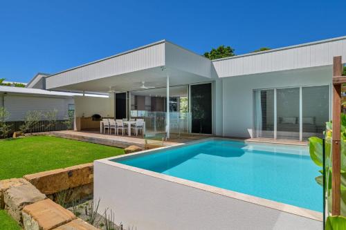 Navy'S By The Beach - Rainbow Shores. Pool. Walk to beach