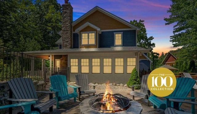 NB Getaway w/HotTub, Pool & Priv Screening Room