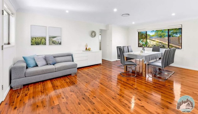 NBAU025 · Aircabin | Baulkham Hills | Comfy | 4 Beds House
